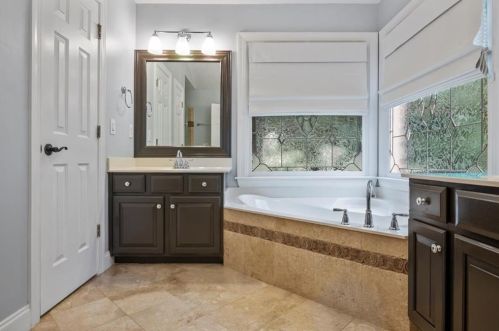 4996 Dunwoody Ter Cv, Atlanta GA 30338-2330 exterior