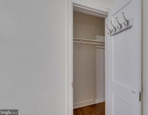 5228 4 St, Washington DC 20003-3481 exterior