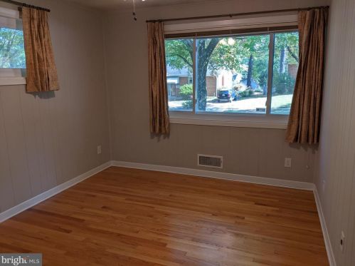 1801 Ladd St, Silver Spring MD  20902-3524 exterior