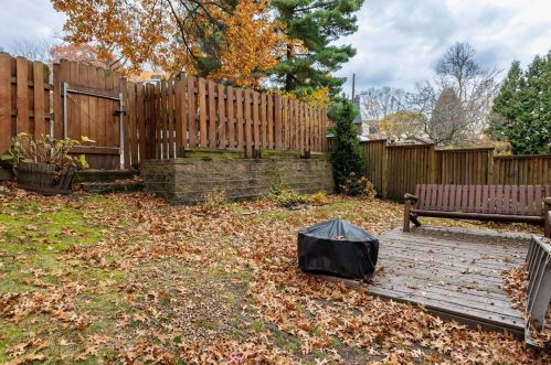 109 Race St, Pittsburgh PA  15218-1337 exterior