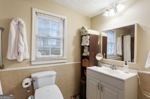 719 Hamilton Ave, Atlanta GA 30344-4144 exterior