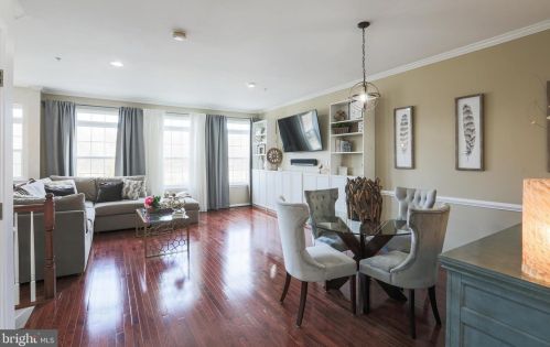 907 Indigo Bunting Ln, Glen Burnie MD 21060-8325 exterior