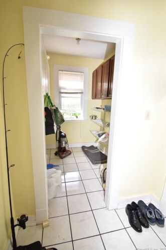 27 Thorniley St, New Britain CT 06051-1639 exterior