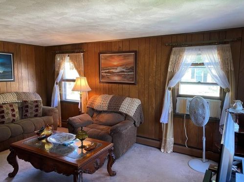 155 Grv St, Providence RI 02909-1105 exterior