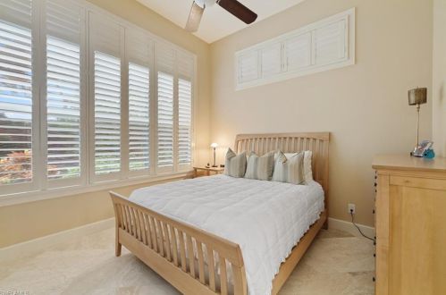 8808 Ln Palma Ln, Naples FL 34108-7755 exterior