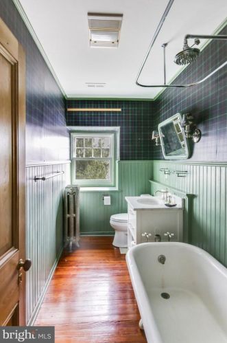 5800 Greene St, Philadelphia PA  19144-2704 exterior