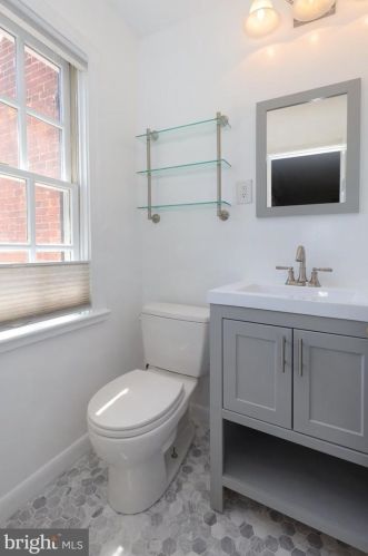 827 Royal St, Alexandria VA  22314-4340 exterior