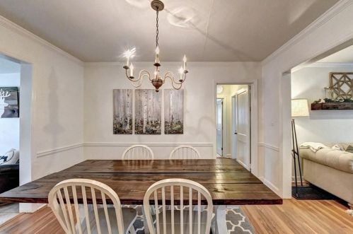 1631 Dresden Dr, Atlanta GA 30319-3633 exterior