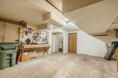 6858 Park Ridge Dr, Madison WI  53719-2220 exterior