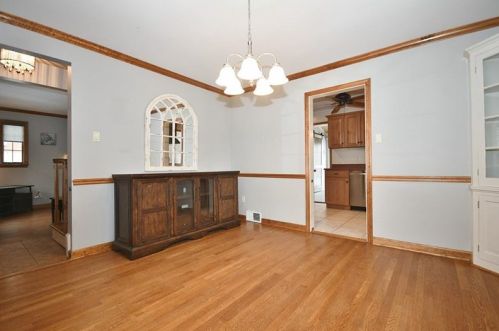 921 Meadowcroft Ave, Pittsburgh PA 15216-1119 exterior