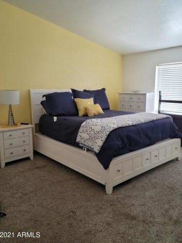 4218 Evans Dr, Phoenix AZ 85032-5575 exterior