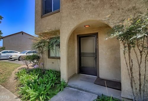 3131 Kelp Ln, Oxnard CA 93035-1665 exterior