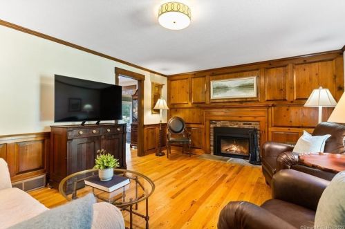 25 Coventry Ln, Torrington CT 06791-2414 exterior