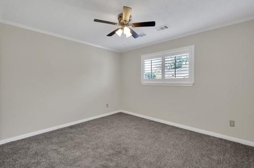 5919 Upper Lk Dr, Humble TX 77346-1971 exterior