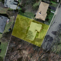 28 Boulder Rd, Newton MA  02459-2972 aerial view