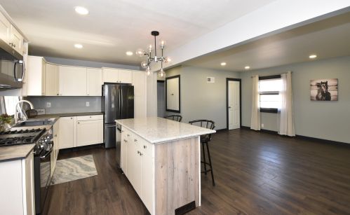 8519 Appleton Ave, Milwaukee, WI 53225-4226