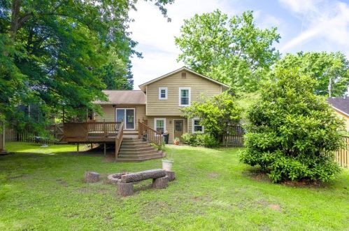 4111 Gravitt Pl, Duluth GA 30096-4383 exterior