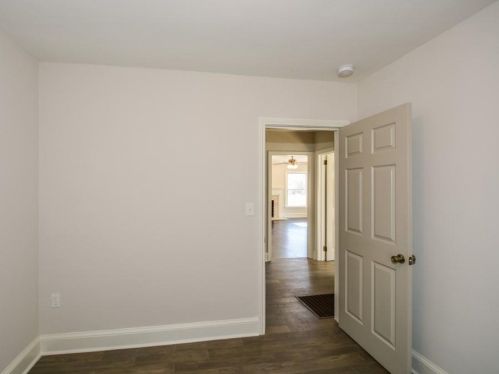 1771 Ctr Ave, Atlanta GA 30344-4725 exterior