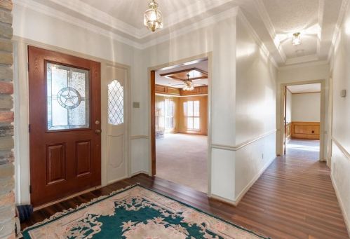 9009 Clayco Dr, Dallas TX  75243-6318 exterior