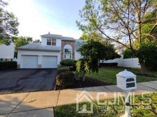 117 Tived Ln, Edison, NJ 08837-3077