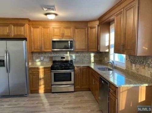 45 Summit Ave, Outwater NJ  07026-2813 exterior