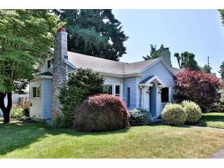 3000 33rd Ave, Portland, OR 97212-3654