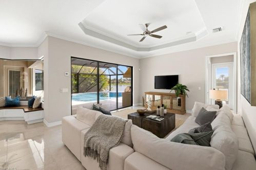 9563 Firenze Cir, Naples FL 34113-8138 exterior