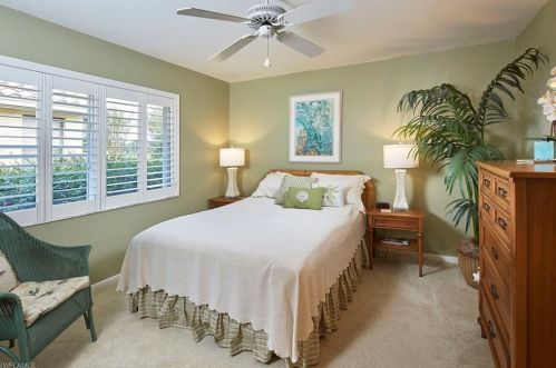 279 Monterey Dr, Naples FL 34119-4624 exterior