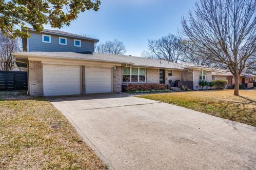 9438 Green Terrace Dr, Dallas, TX 75220-5138