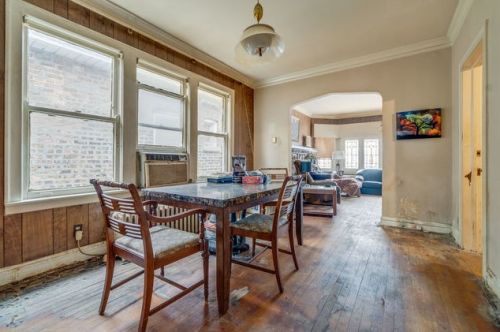 5553 Mozart St, Chicago, IL 60629-2116