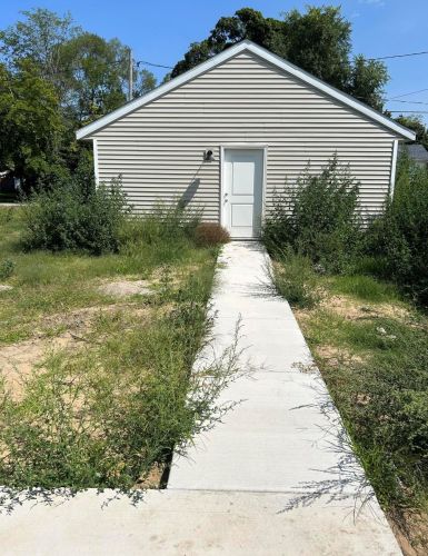 1530 Hoyt St, Meskegon, MI 49442-5048