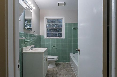 2702 Addison Dr, Atlanta GA 30340-1838 exterior