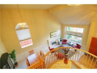 17727 104th Way, Redmond, WA 98052-7215