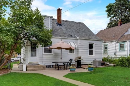 3172 80th St, Milwaukee WI  53219-3501 exterior