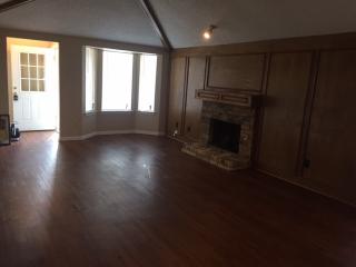 11831 Garden Terrace Dr, Dallas TX  75243-5089 exterior