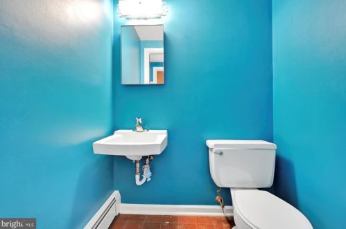 924 Sherry Ln, Lancaster PA 17601-2024 exterior