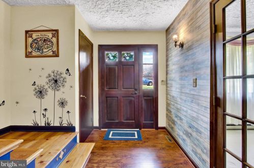 1108 Bollinger Rd, Littlestown PA 17340-9146 exterior