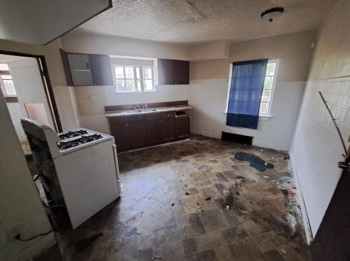 3800 15th St, Milwaukee WI  53206-2909 exterior