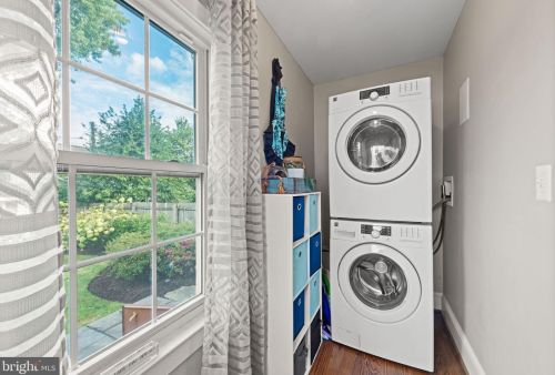 312 Raymond Ave, Alexandria VA 22301-1037 exterior