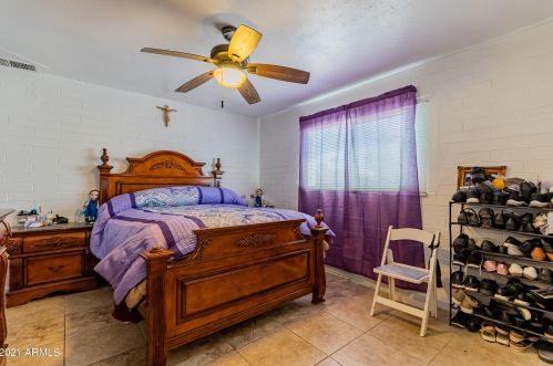 2911 50th Dr, Phoenix AZ  85031-3530 exterior