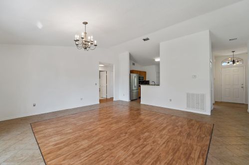 532 Mccomb Ave, Fort Pierce FL 34953-3812 exterior