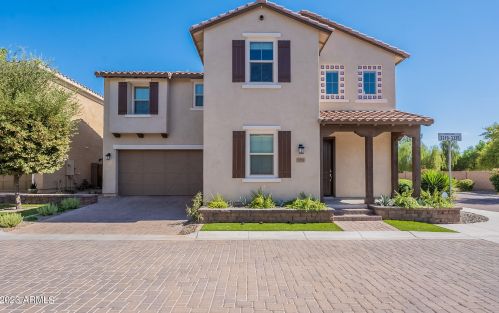 3319 25th Pl, Phoenix, AZ 85016-7428