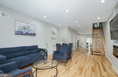 4025 Fairmount Ave, Philadelphia, PA 19104-1743