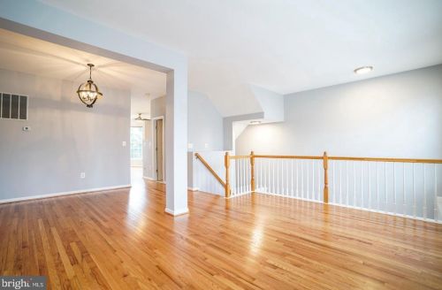 6727 Applemint Ln, Alexandria VA  22310-2650 exterior