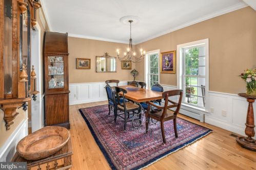 1049 Cider Press Ln, Quakertown PA 18951-5508 exterior