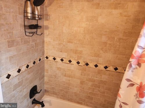 7801 Horrocks St, Philadelphia PA 19124-1812 exterior