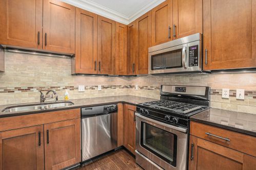 268 Clay Ave, Meskegon MI 49440-1202 exterior