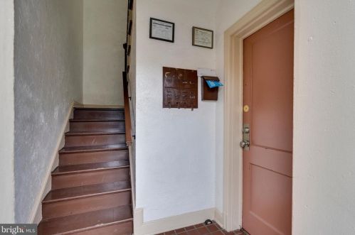 5228 4 St, Washington DC 20003-3481 exterior