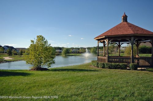 107 Gables Way, Jackson Twp NJ 08527-6311 exterior