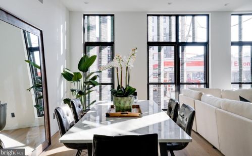 1355 Kater St, Philadelphia PA 19147-1817 exterior